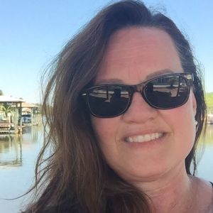 Meet your Posher, Lori